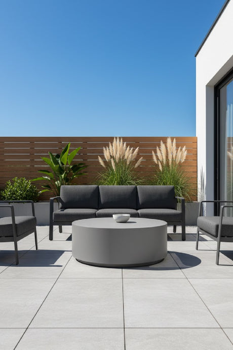 Minimalist Concrete Outdoor Coffee Table | Splendido Perfetti | Oroa.com