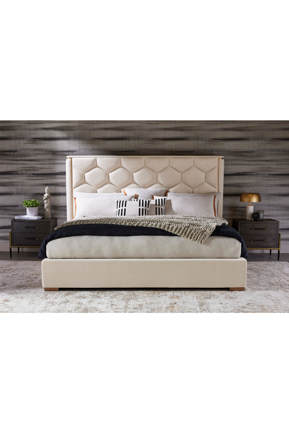 Taupe Hexagonal-Tufted King Bed | Splendido Alisha | Oroa.com
