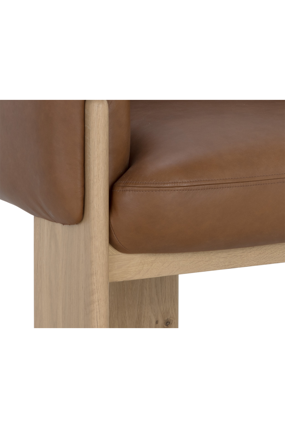 Brown Leather Curved Lounge Chair | Splendido Trine