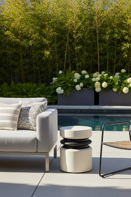 White Indoor/Outdoor End Table | Splendido Sumie | Oroa.com