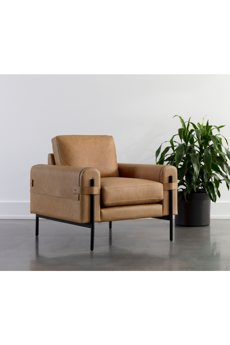 Strapped Brown Leather Lounge Chair | Splendido Camus