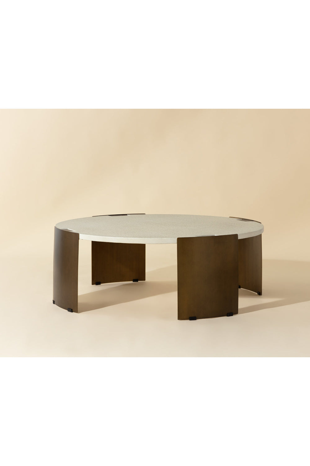 Round Concrete Indoor/Outdoor Coffee Table | Splendido Gallus | Oroa.com