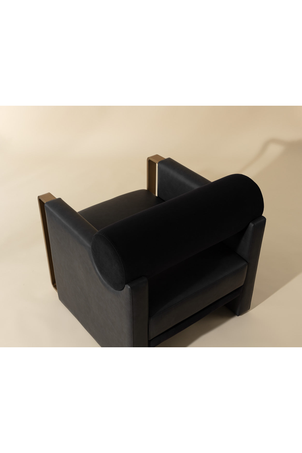 Black Bolster-Back Lounge Chair | Splendido Edgar | Oroa.com