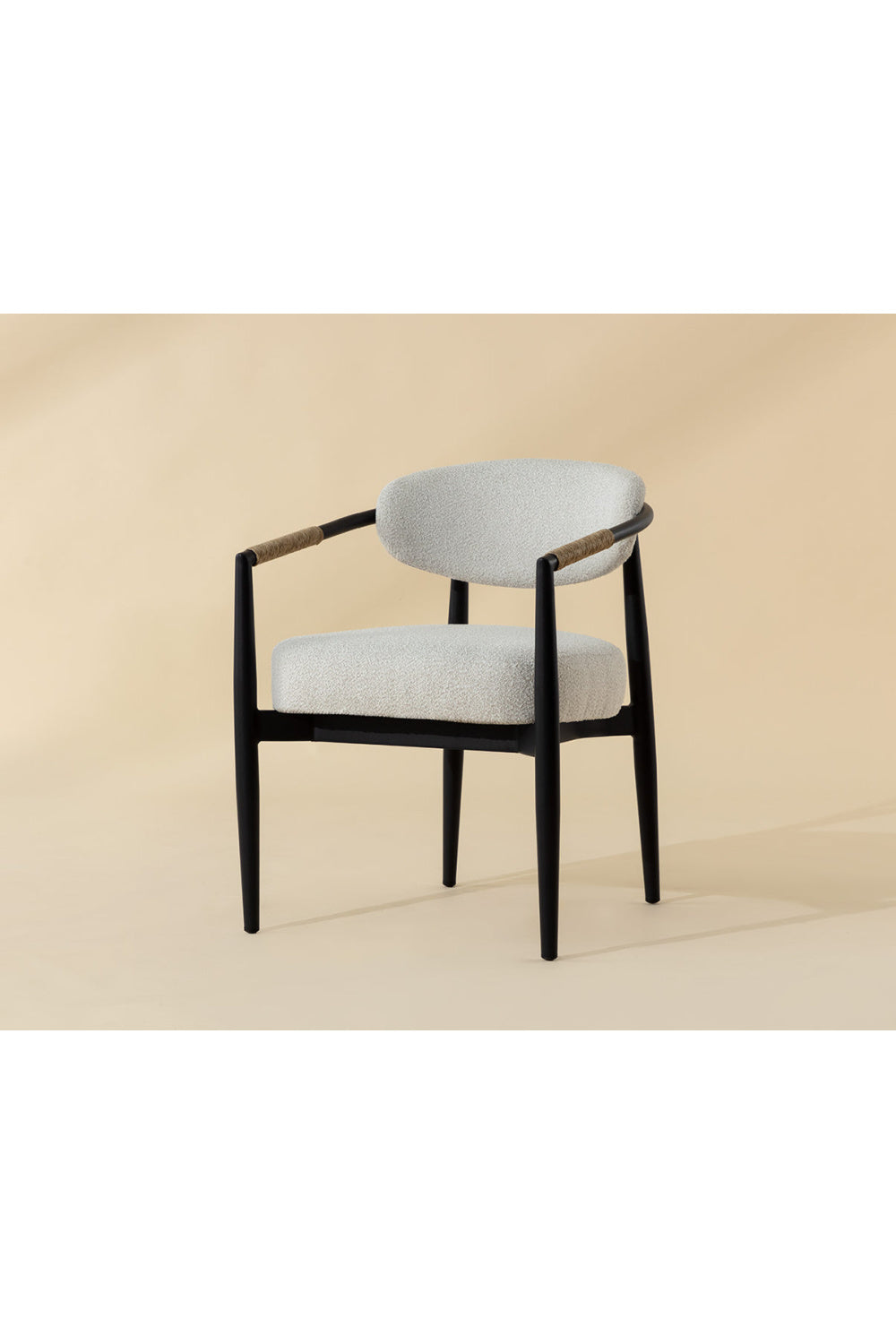 Sleek Indoor/Outdoor Wicker-Wrapped Dining Armchair | Splendido Marita | Oroa.com