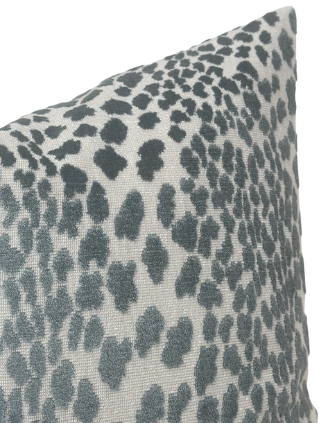Spotted Velvet Pillow Cover | DEKOWE Marine
