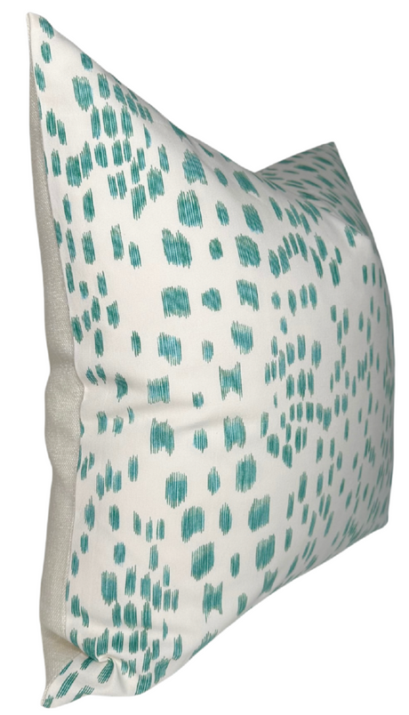 Les Touches Designer Pillow Cover | DEKOWE
