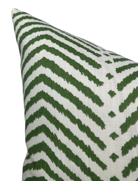 Green Indoor & Outdoor Pillow Cover | DEKOWE Schumacher
