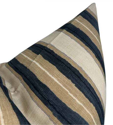Shoreline Pebble Pillow Cover | DEKOWE Kelly Wearstler