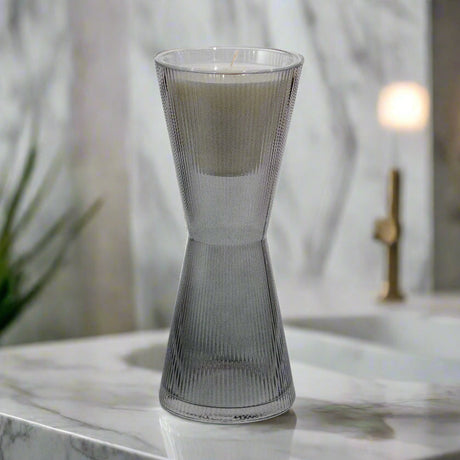 AIZ Candle - Cedar & Black Cherry