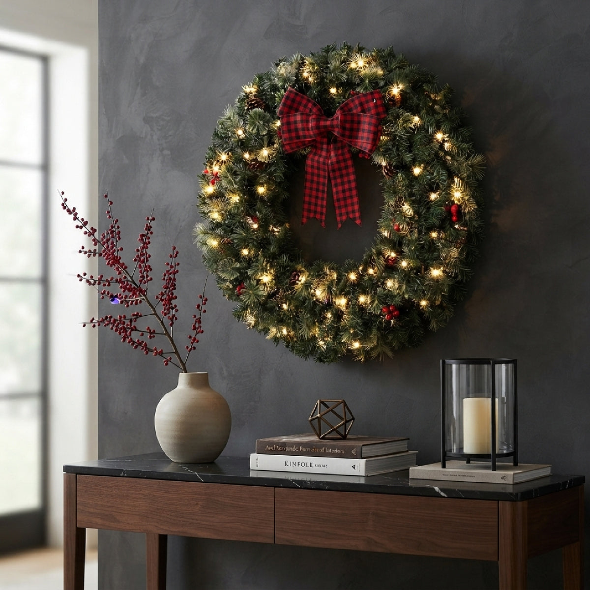 Prelit Crestwood Spruce Christmas Wreath | OROA