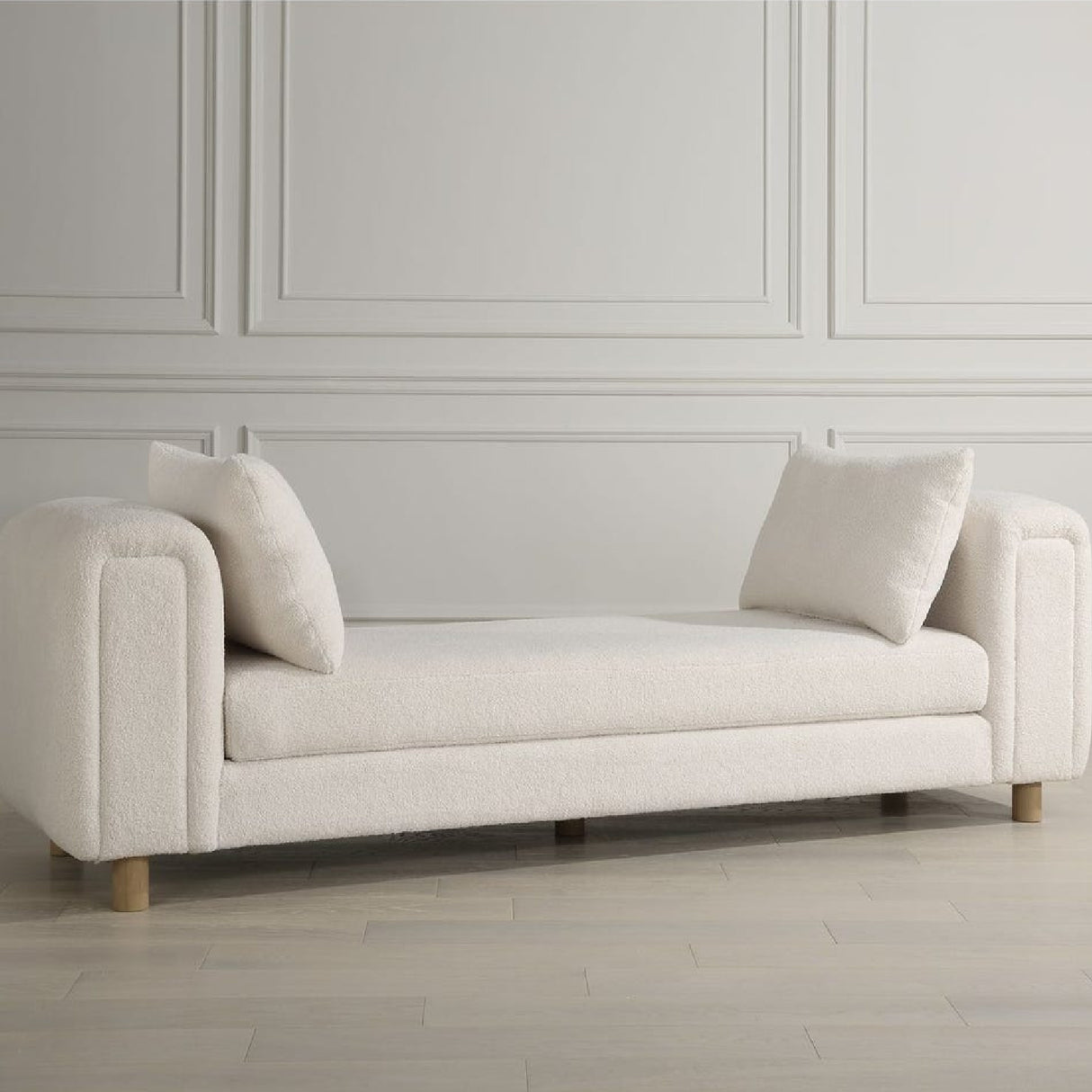   White Sheepskin Oversized Bench | Oroa.com