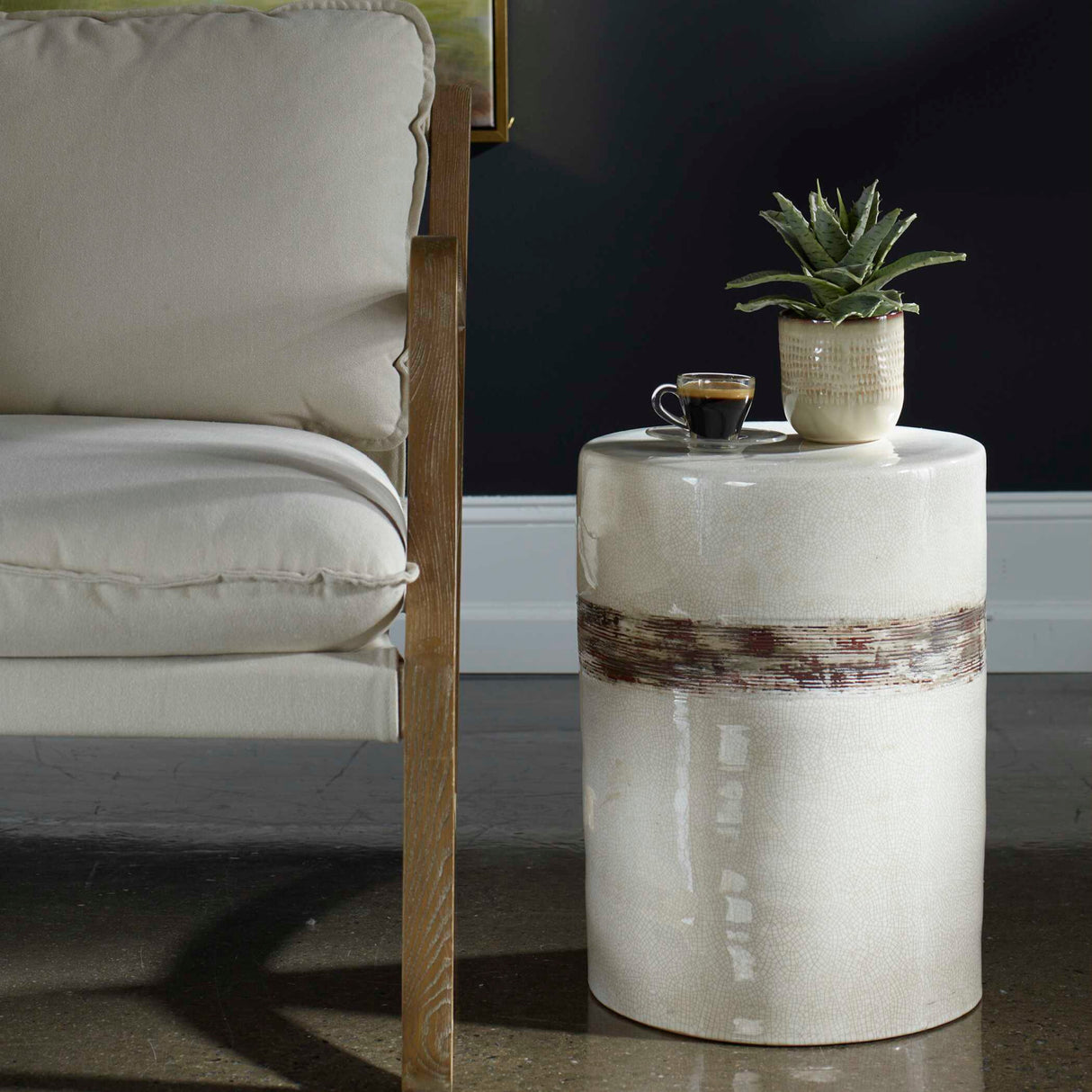   White Crackle Ceramic Garden Stool | Oroa.com