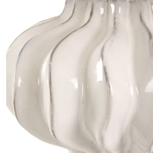   White Ridged Porcelain Table Lamp | Oroa.com