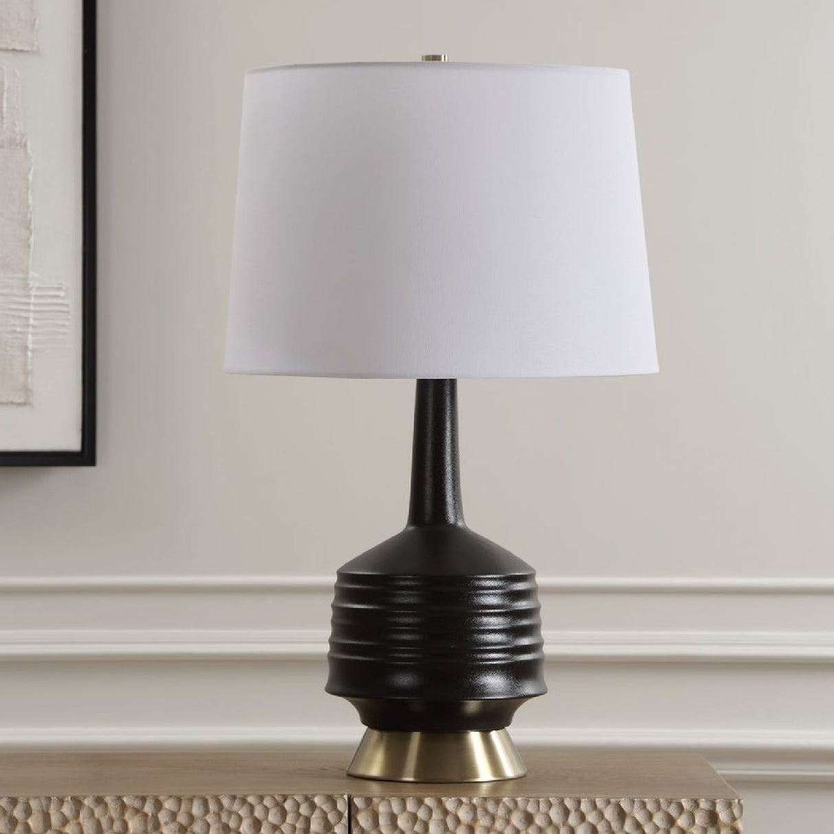   Black Ribbed Ceramic Table Lamp | Oroa.com