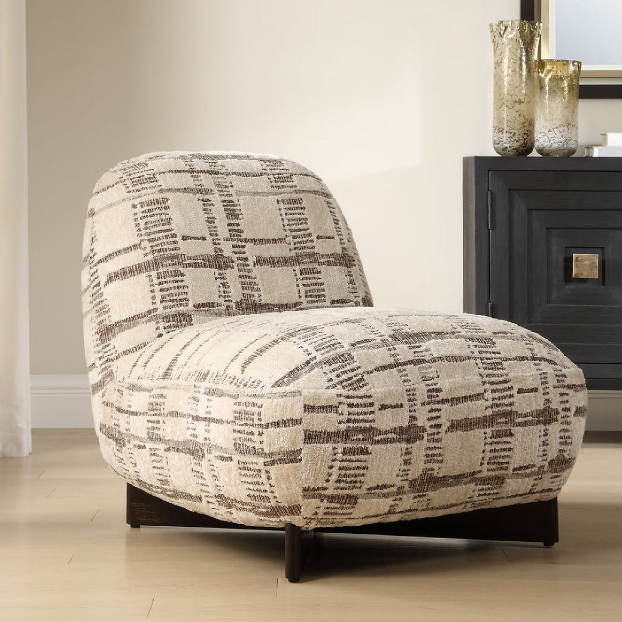  Woven Chenille Accent Chair | Oroa.com