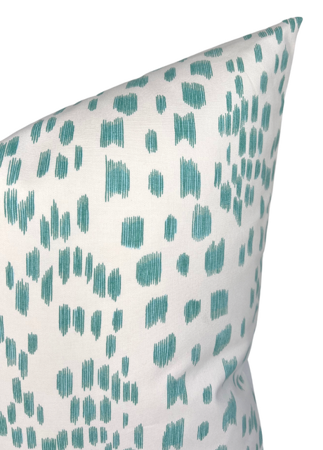 Les Touches Designer Pillow Cover | DEKOWE