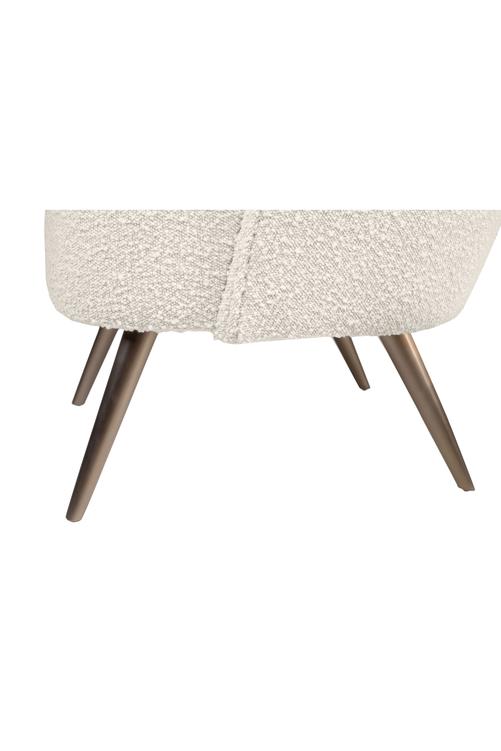 Sleek Contemporary Lounge Chair | Versmissen Brixton | Oroatrade.com