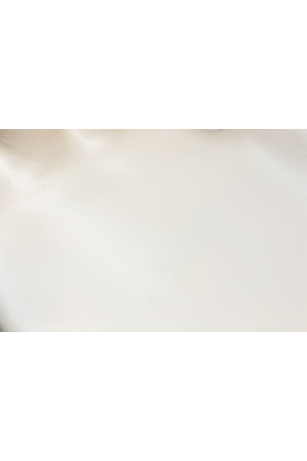 Sculptural Fiberglass Accent Chair | Versmissen Hand | Oroa.com