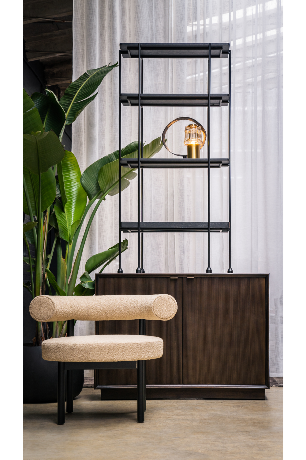 Black Modern Rack | Versmissen Highline | Oroa.com