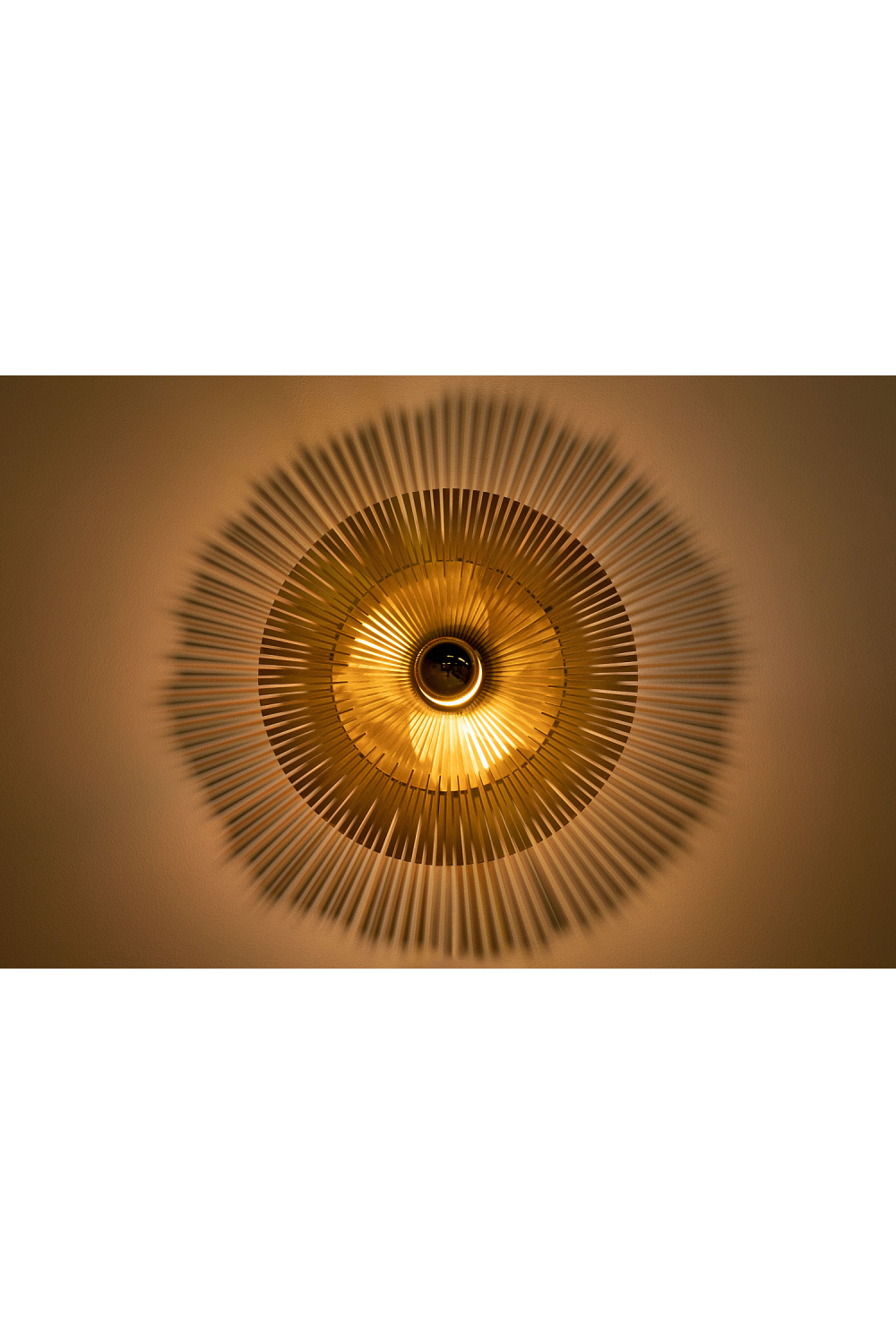 Gold Rays Wall Lamp | Versmissen Lafayette | Oroa.com