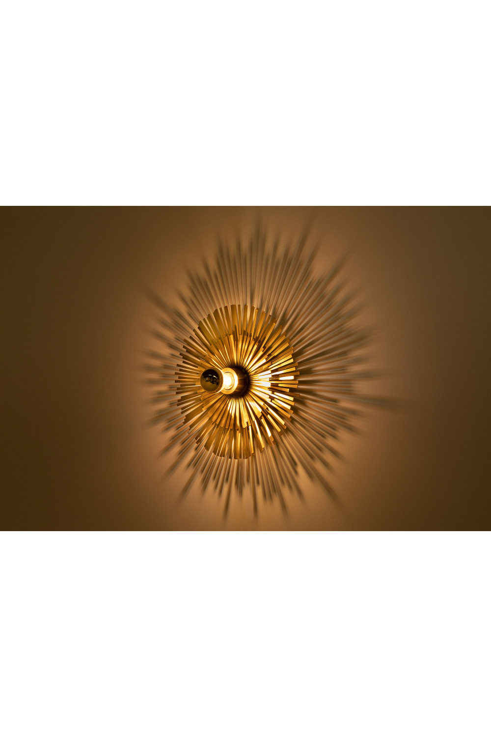 Gold Rays Wall Lamp | Versmissen Lafayette | Oroa.com