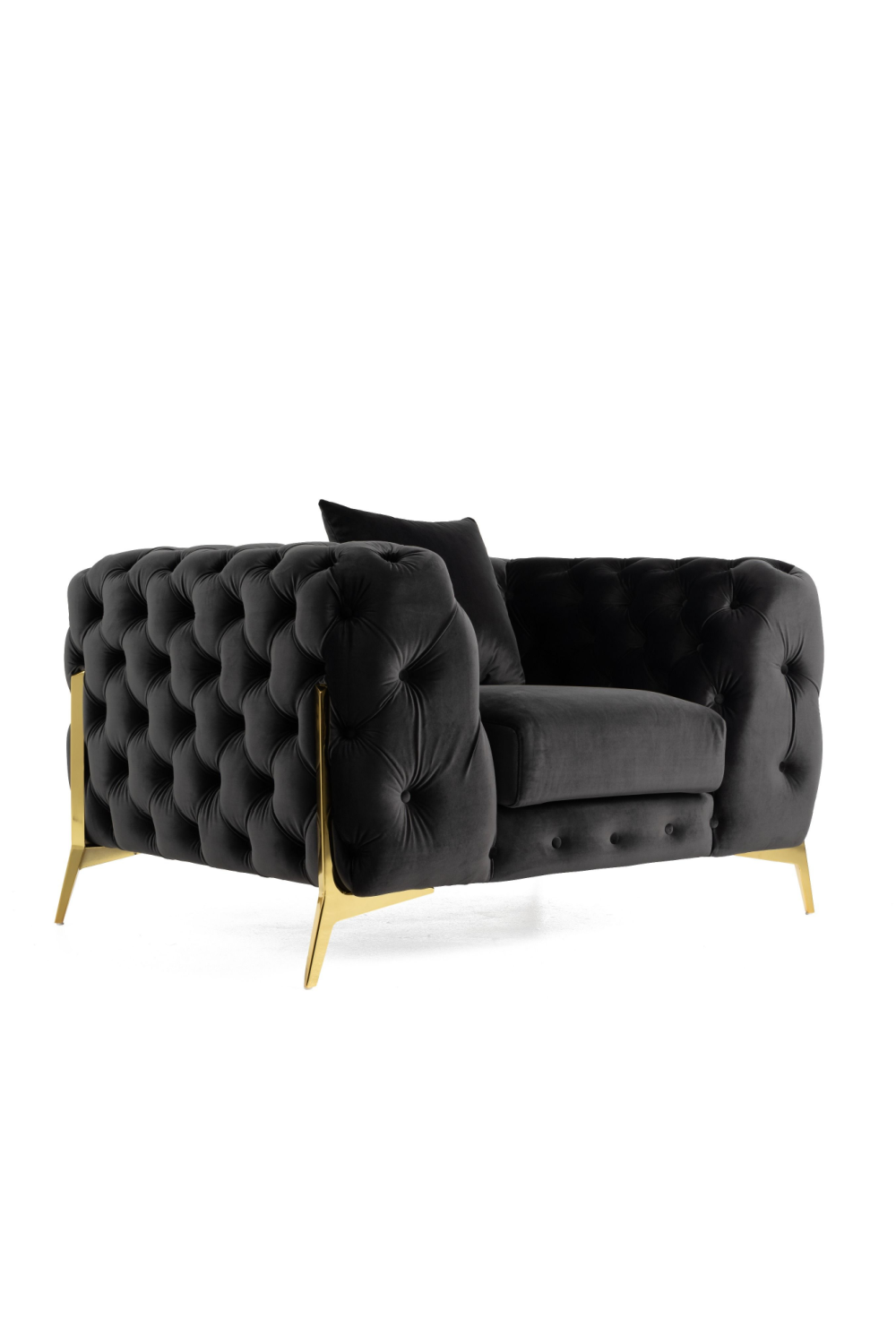 Button-Tufted Velvet Lounge Chair | OROA Modern Clarice | Oroa.com
