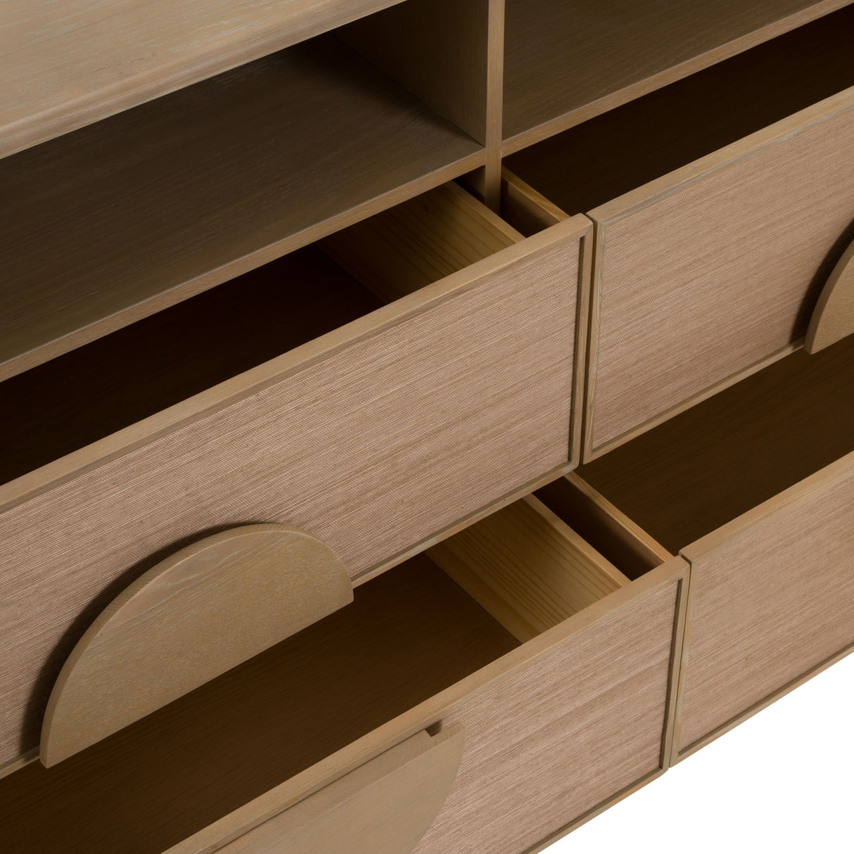 Solid Oak 4-Drawer Dresser | OROA Modern Sergio