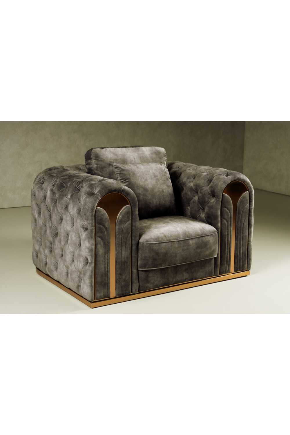 Gray Velvet Tufted Lounge Chair | OROA Modern Dosie | Oroa.com