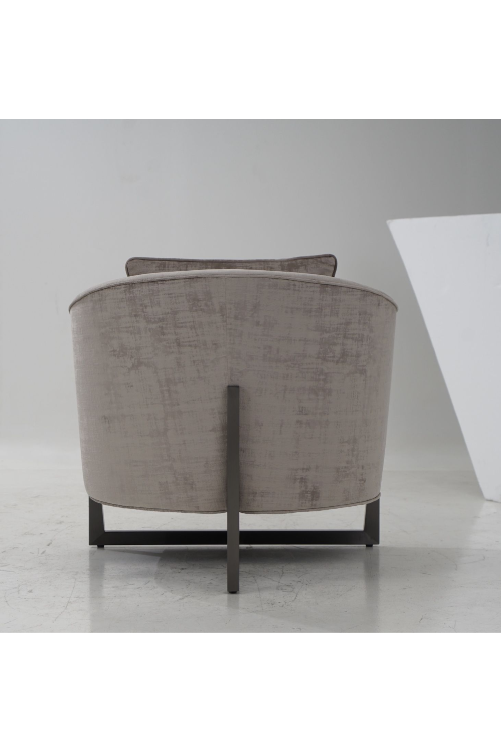 Bronze Cross Base Accent Chair | OROA Modern Forbis | Oroa.com