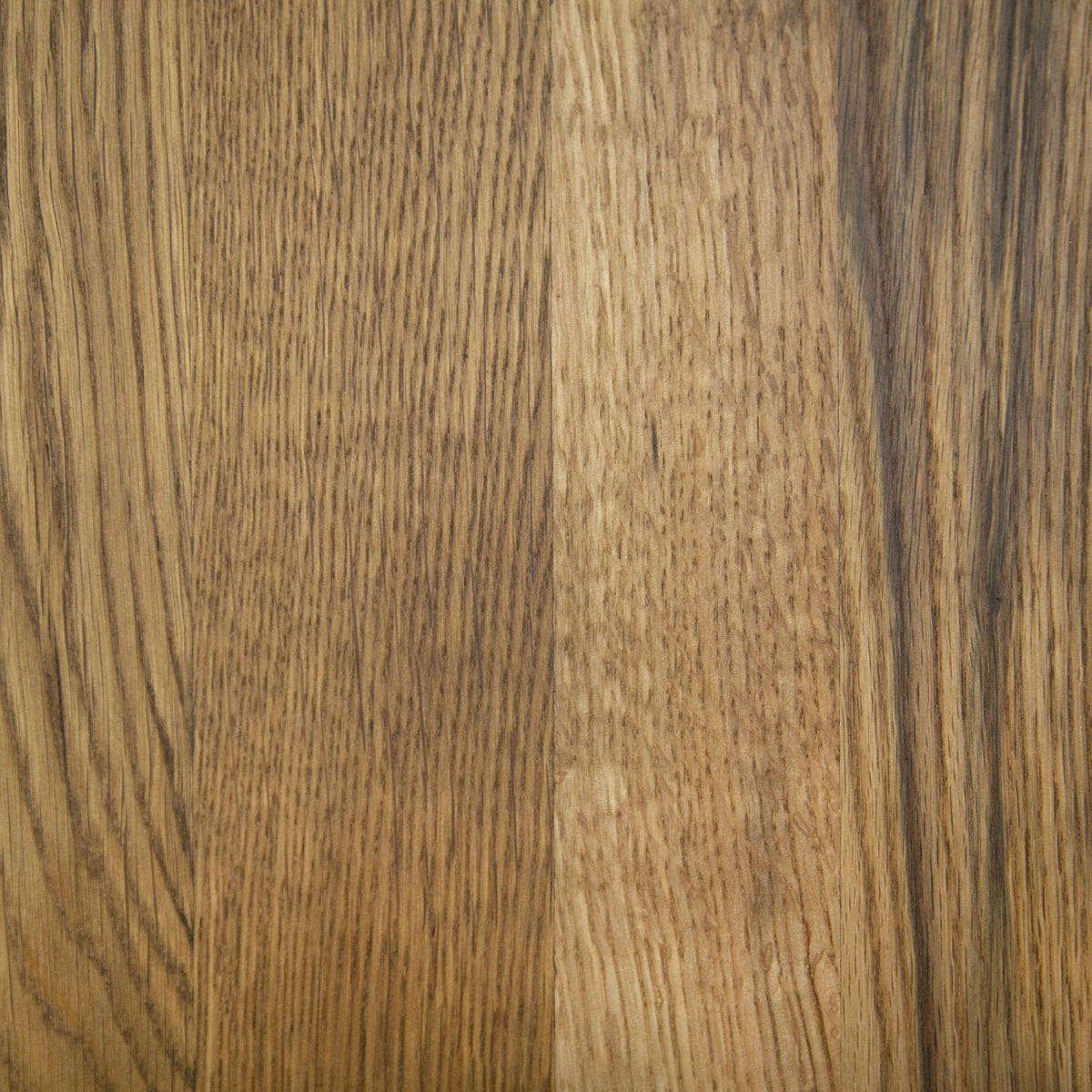 Aged Oak C-Shaped End Table | OROA Modern Turner