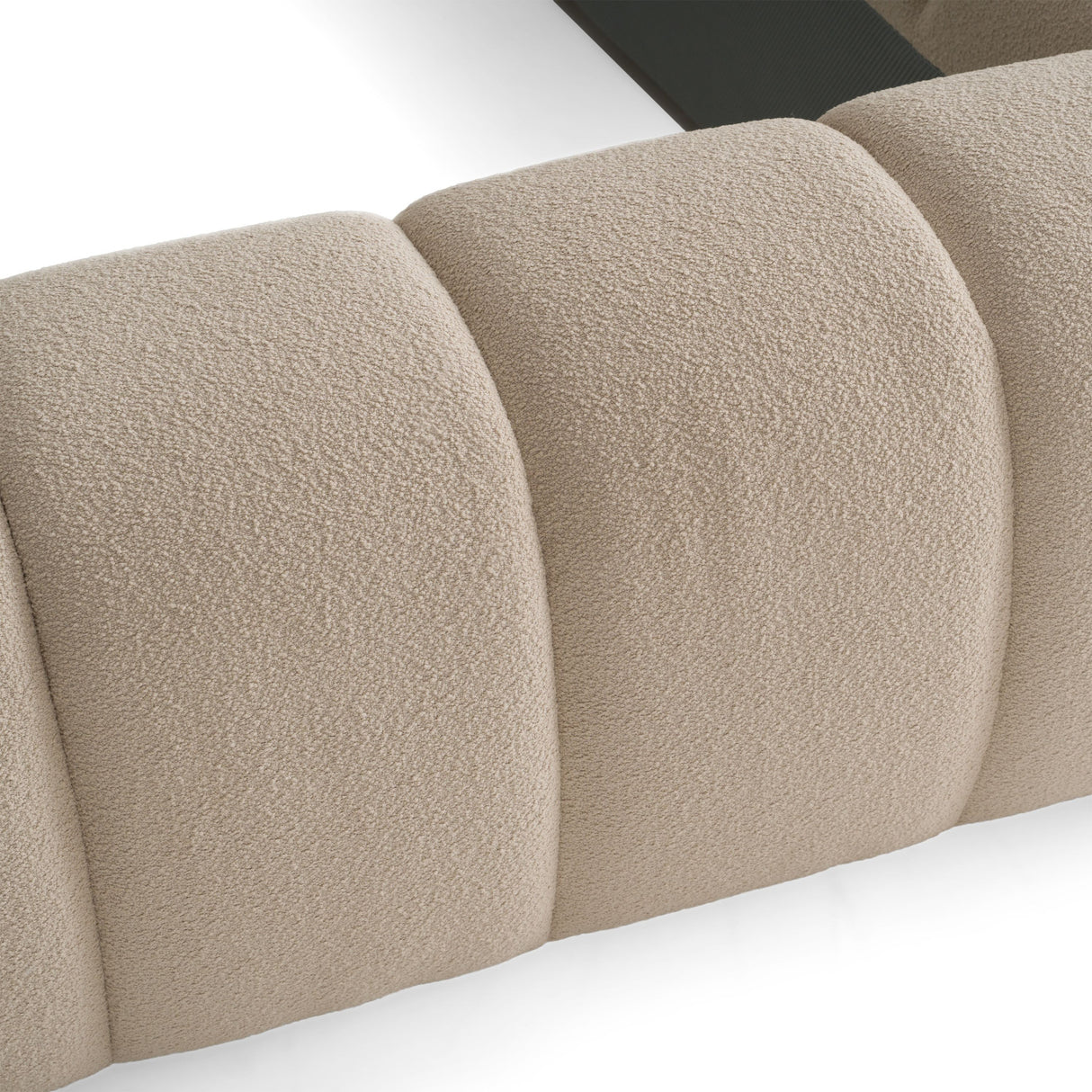 Beige Hexagonal Tufted Bed | OROA Modern Yolonda | Oroa.com