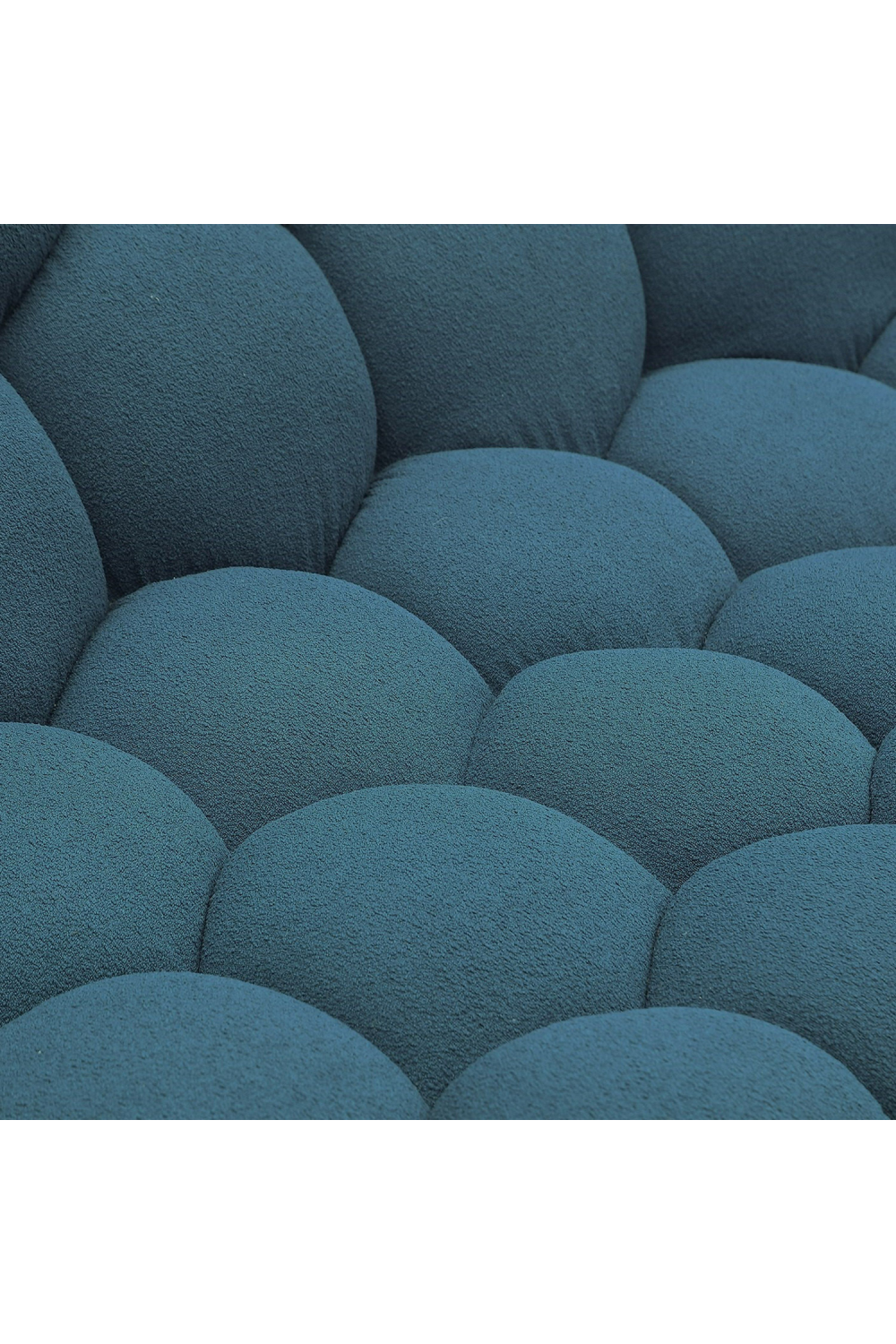 Hexagonal-Tufted Loveseat | OROA Modern Yolonda | Oroa.com