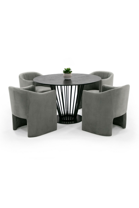 Black Oak Round Dining Table | OROA Modern Conroy | Oroa.com