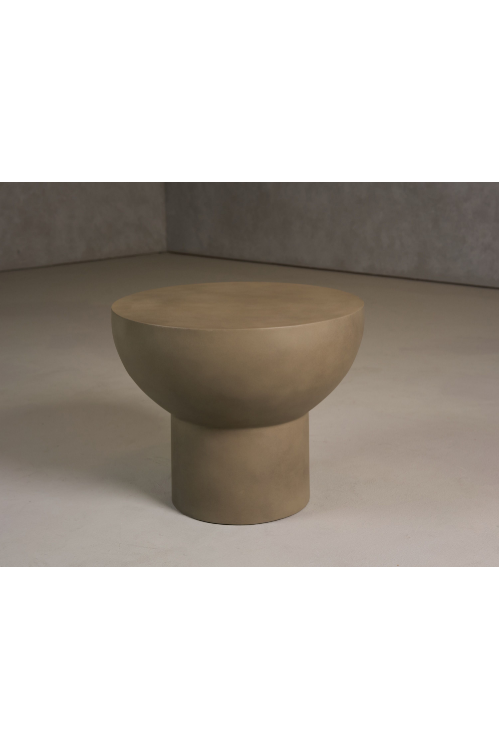 Round Terrazzo End Table | OROA Modern Fate | Oroa.com