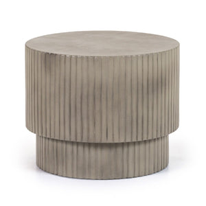   Concrete Round End Table | Oroa.com