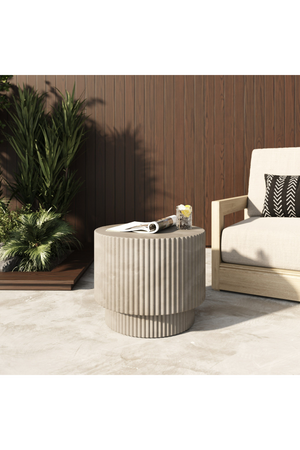 Concrete Round End Table | OROA Modern Gruver | Oroa.com