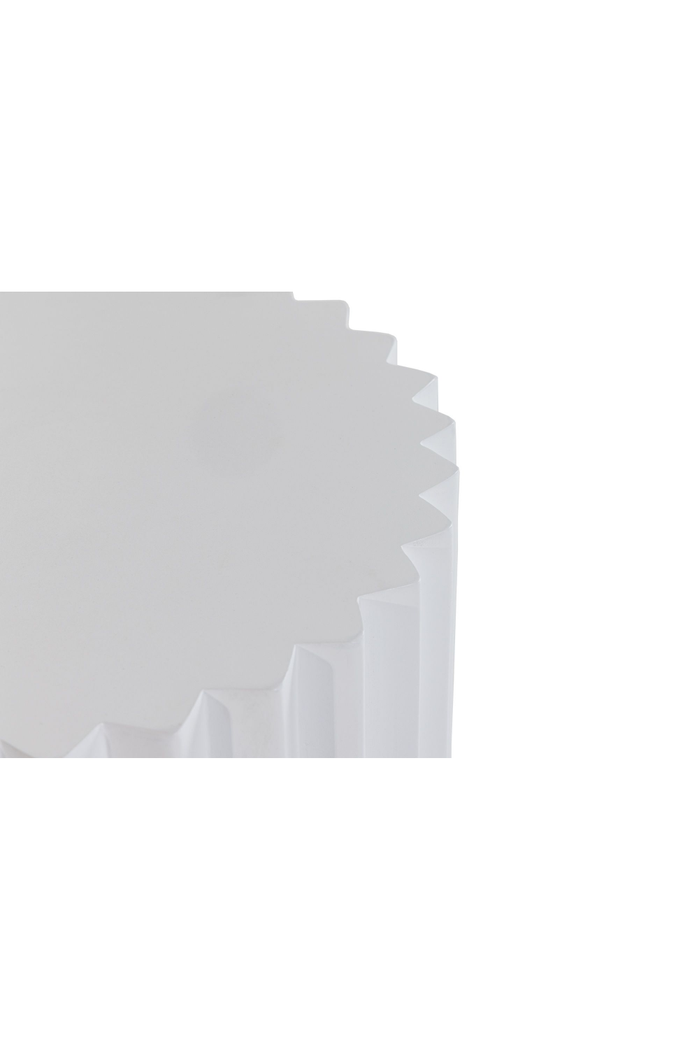 Ribbed Cylindrical End Table | OROA Modern Evadale | Oroa.com