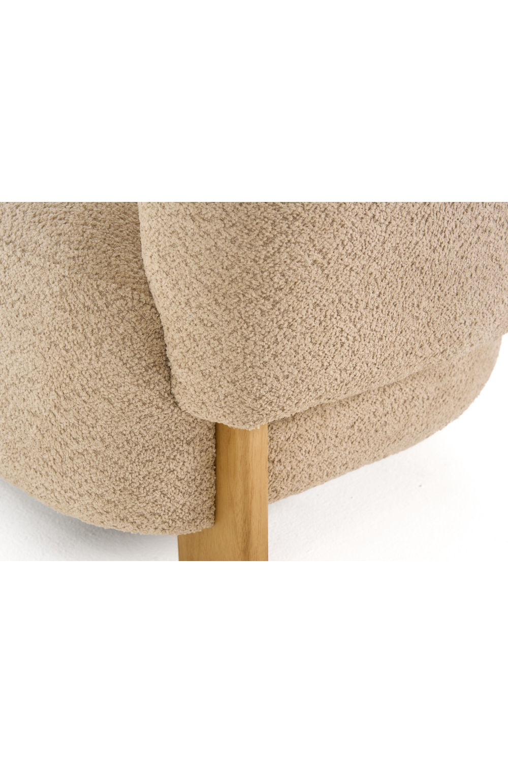 Curved-Back Accent Chair | OROA Modern Optima | Oroa.com