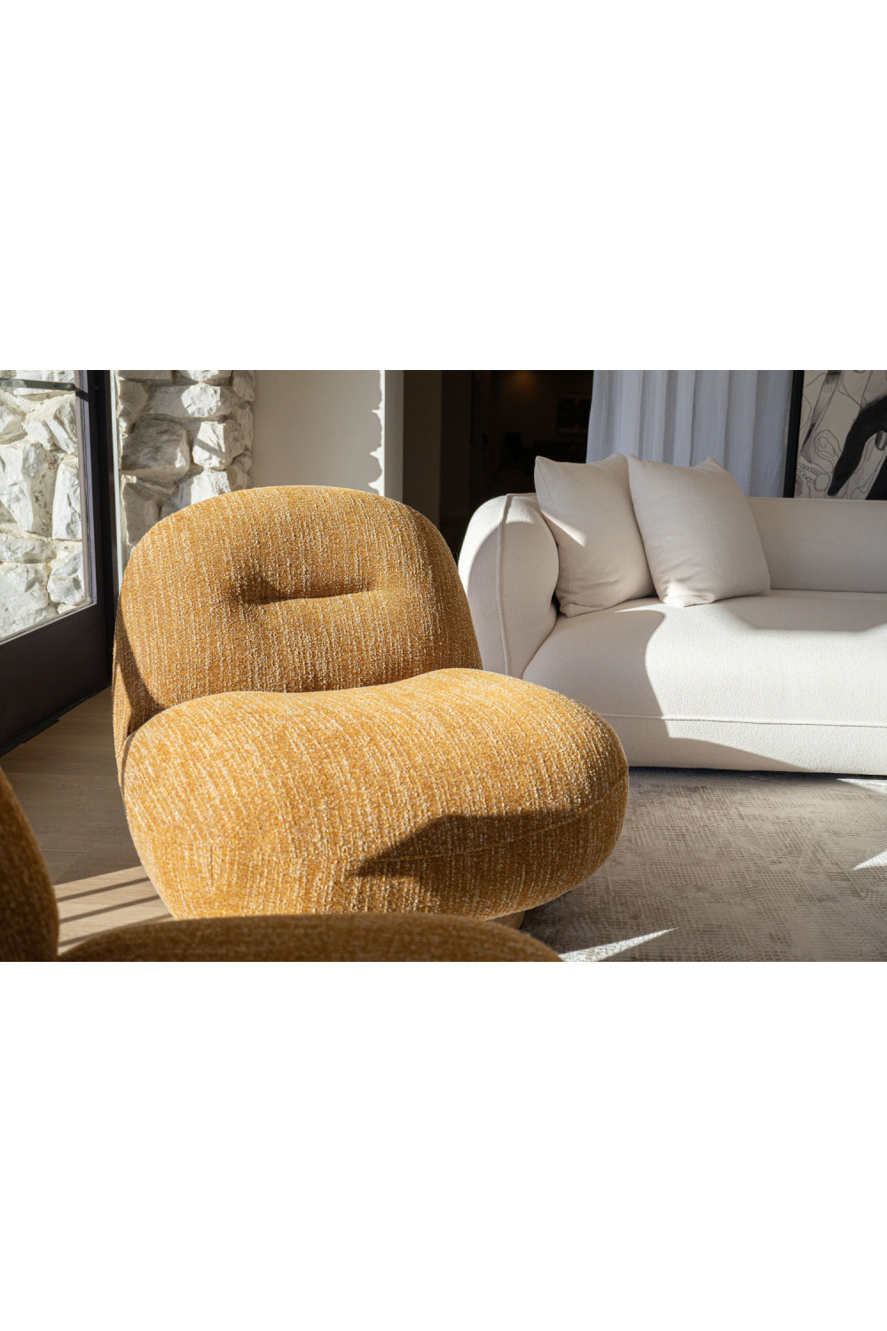 Fabric Upholstered Swivel Chair | OROA Modern Renee | Oroa.com