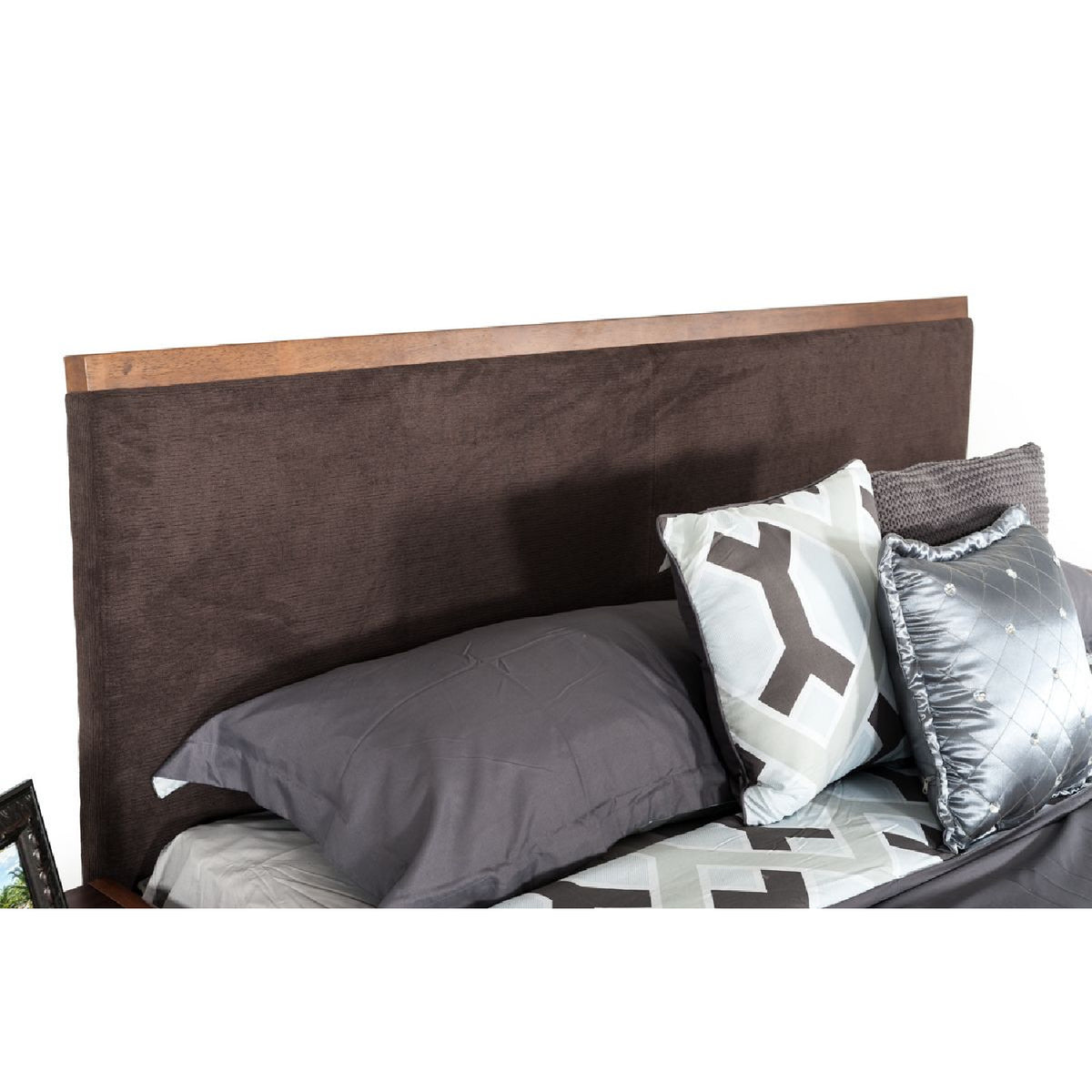 Brown Fabric Bed | OROA Modern Marshall