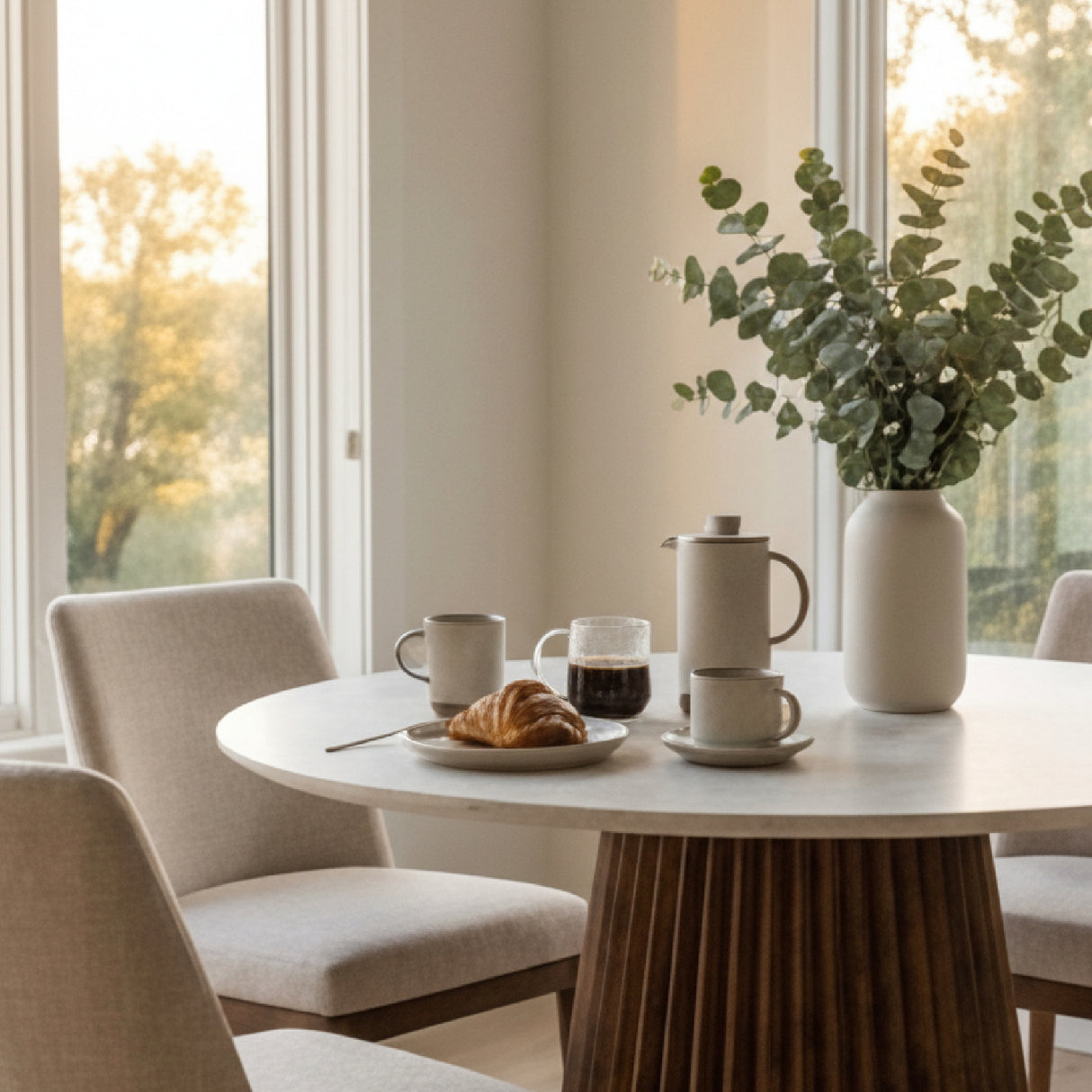 White Marble Round Dining Table | OROA Modern Nancy