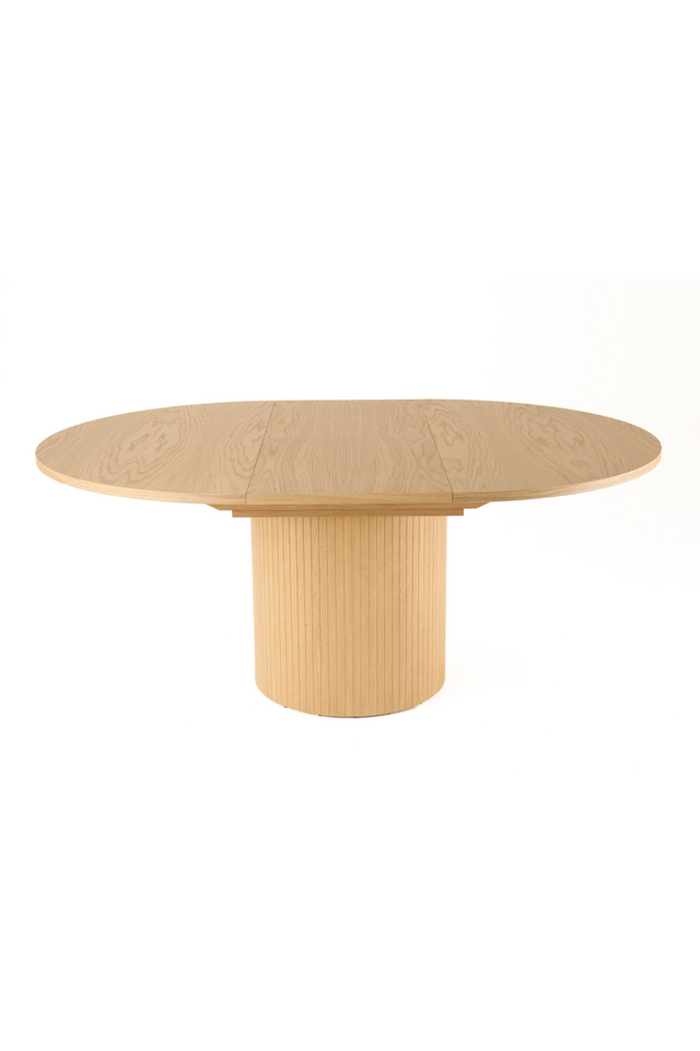 Round Oak Extendable Dining Table | OROA Modern Miami | Oroa.com