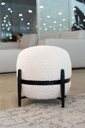White Sherpa Round Ottoman | OROA Modern Fouston | Oroa.com