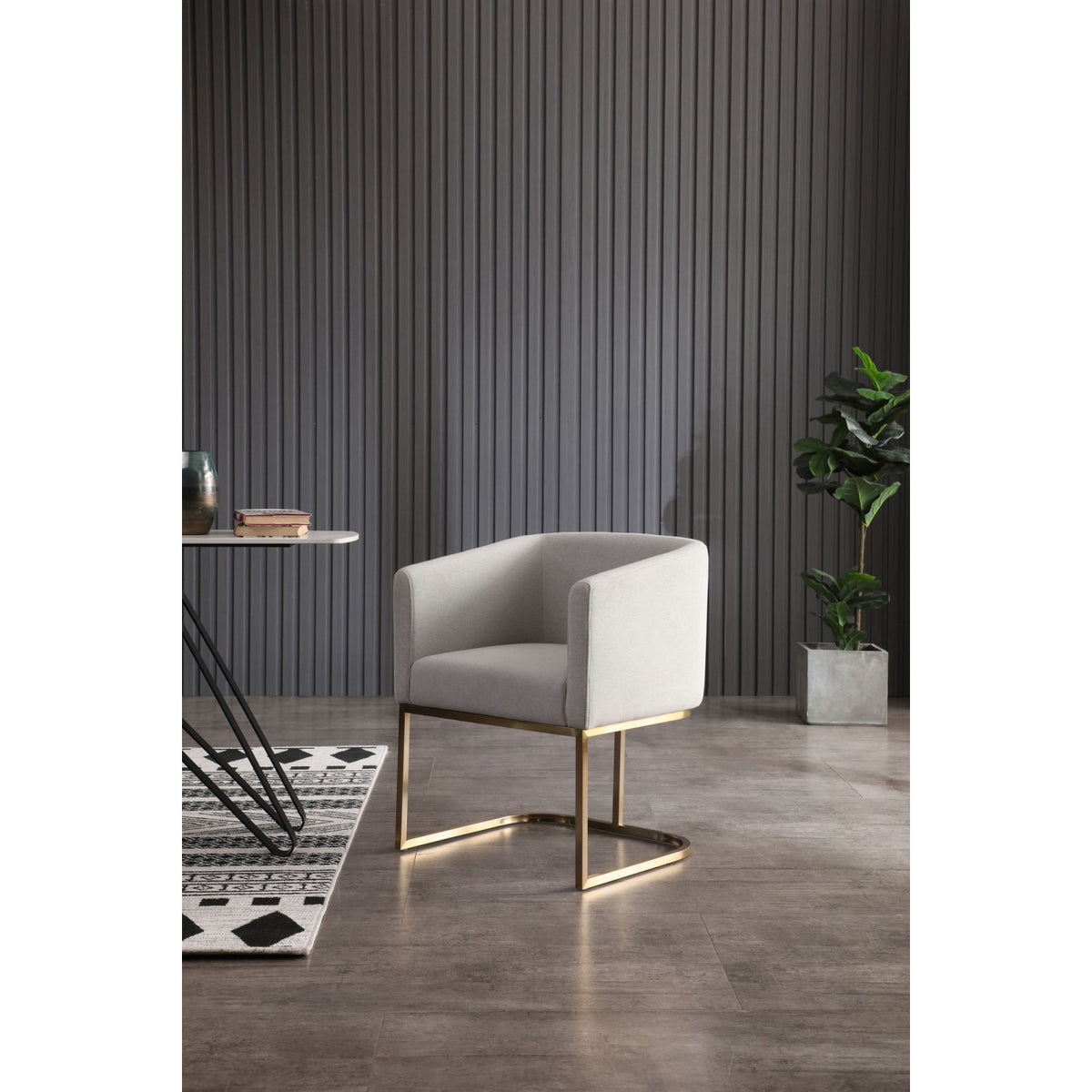 Modern European furniture - Curved White Counter Chair - www.oroa.com