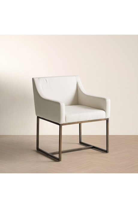 Sloped-Arm Dining Chair | OROA Modern Elijah | Oroa.com