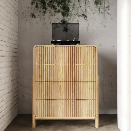 Natural Oak 4-Drawer Chest | OROA Modern Mikala | Oroa.com