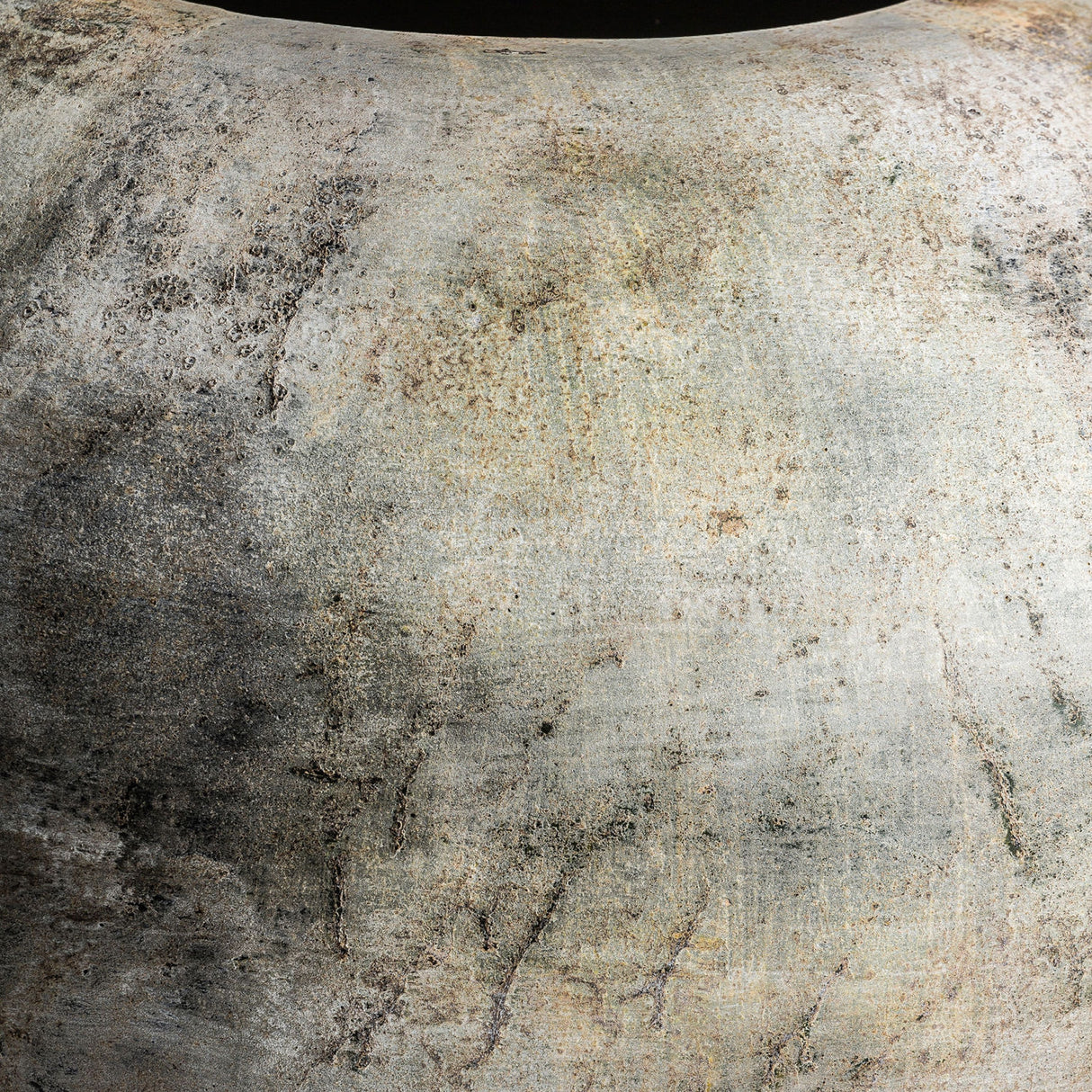   Gray Terracotta Rounded Planter | Oroa.com