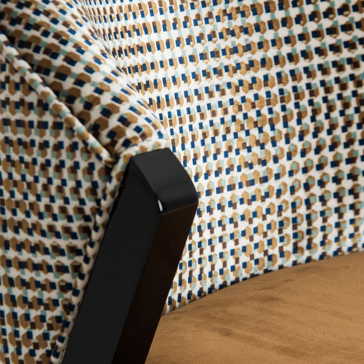 Ocher Velvet Dining Chair | OROA Aurelia - www.oroa.com