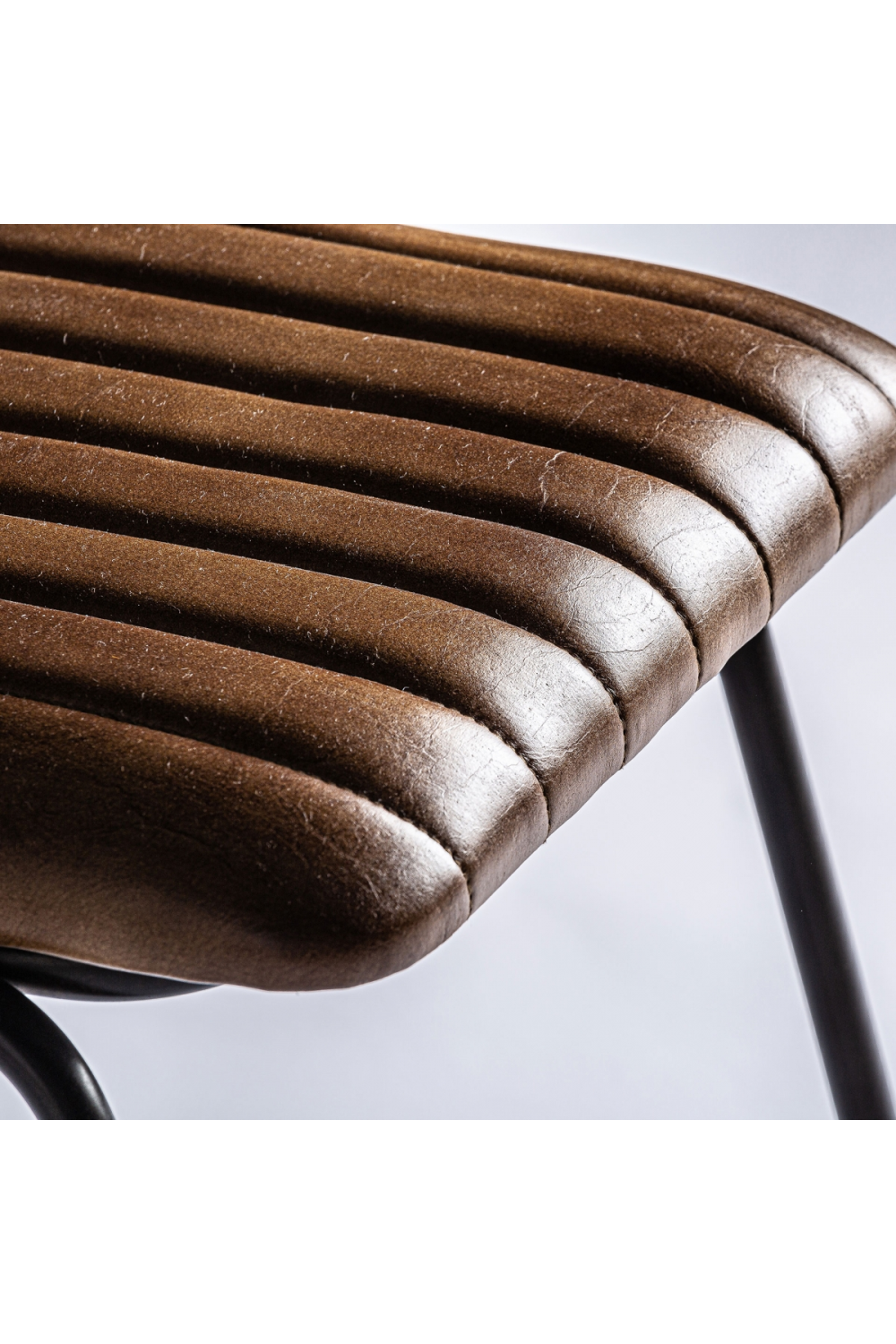 Brown Leather Seat Accent Chair | Vical Home Almstock | Oroatrade.com