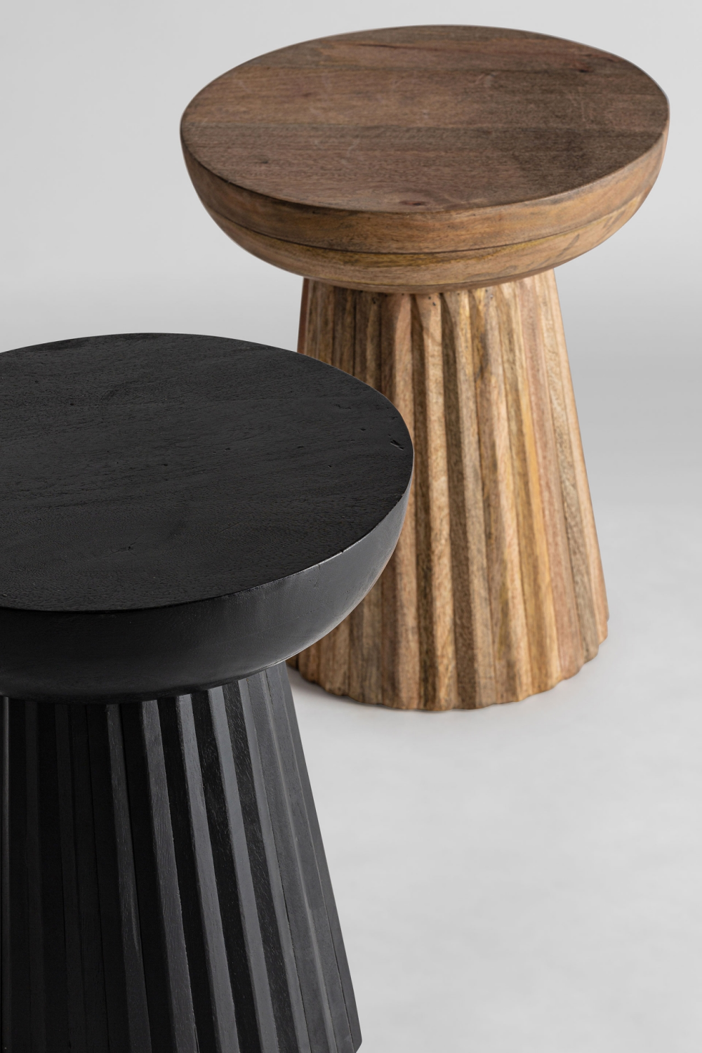 Mango Wood Pedestal Side Table | Vical Home Plisse | Oroa.com